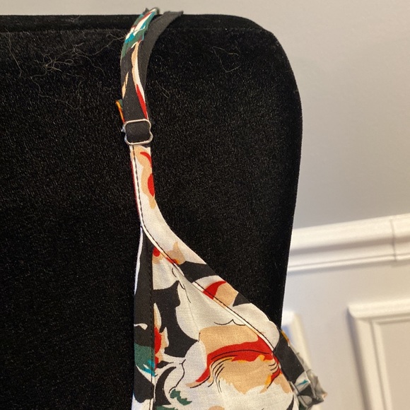 NWOT💕 Beautiful Flowing Maxi w/Pockets - Picture 4 of 8